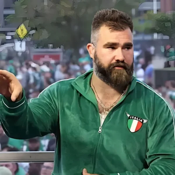 jason-kelce-fleece-jacket.webp