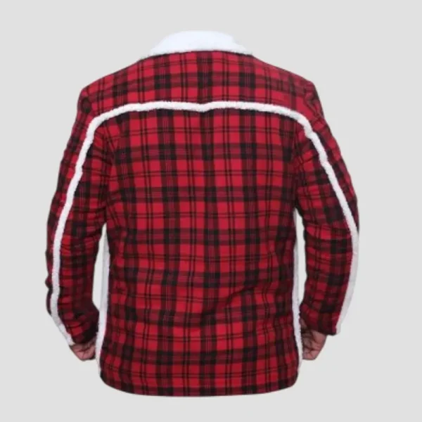 ryan-reynolds-red-jacket.webp
