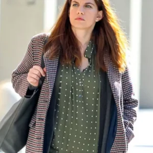 inventing-anna-chlumsky-coat.webp