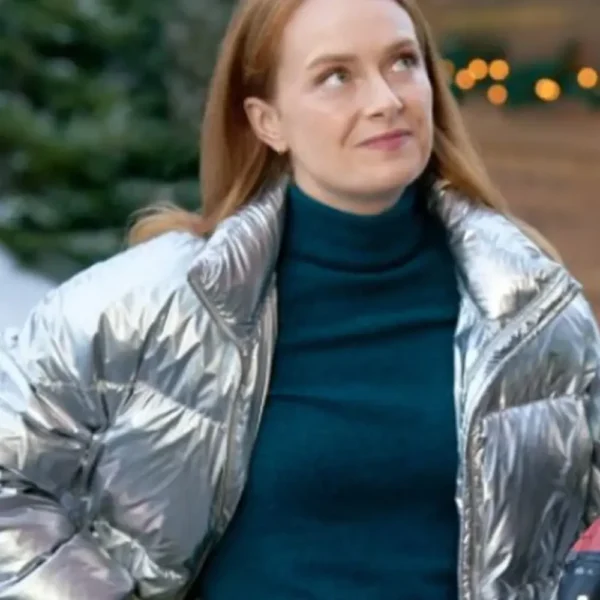 our-christmas-mural-jacket.webp