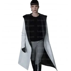 blade-runner-2049-sylvia-hoeks-coat.webp